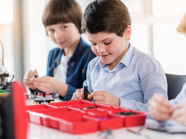 Children building science project