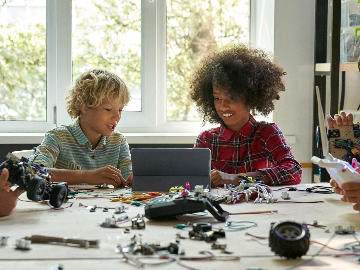 Multiracial students coding